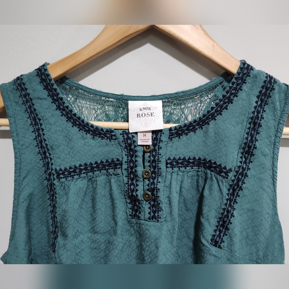 Knox Rose Women’s Green Embroidered Tank Top Lace Sleeveless Blouse, Size M - Picture 2 of 5